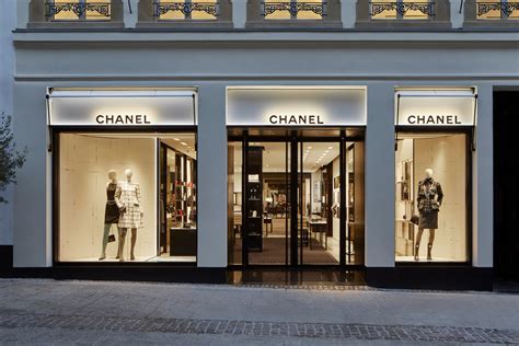 grootste chanel winkel parijs|Chanel new store paris.